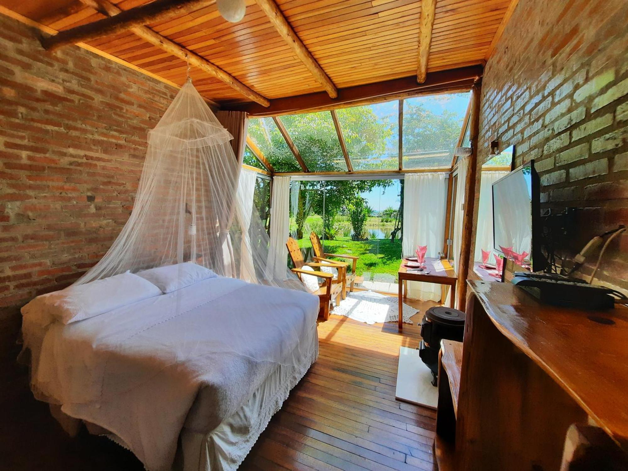 Pousada Romantica - Sitio Buraco Fundo Vale Verde  Exterior foto